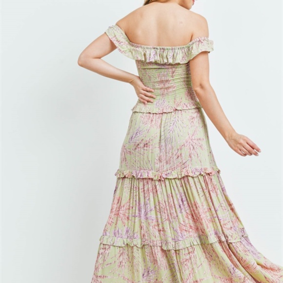 Off shoulder Maxi Dress - Picture 7 of 16